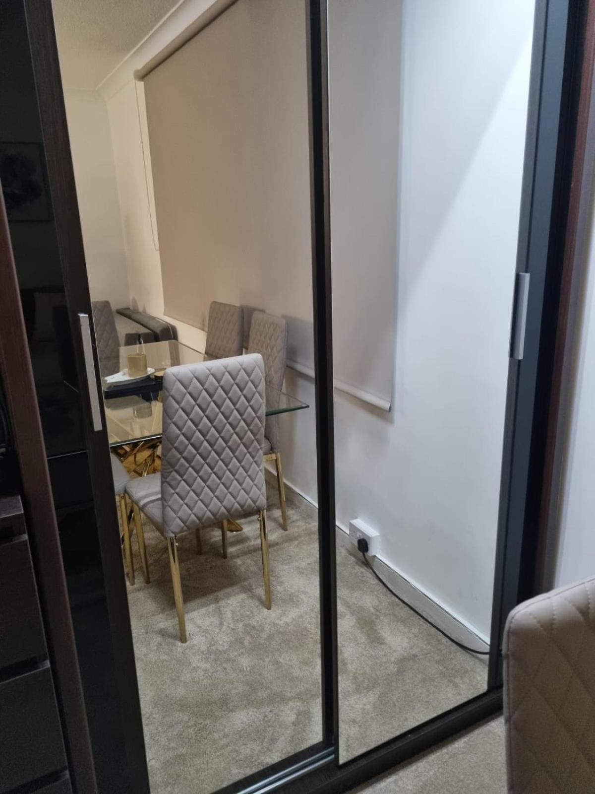 Stylish London Apartment & Free Parking Exterior foto
